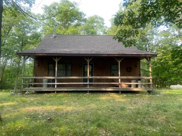 5107 Hunters Run Drive, StHelen, MI 48656