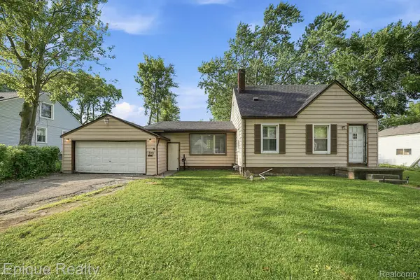 579 Lebaron Avenue, Pontiac, MI 48340