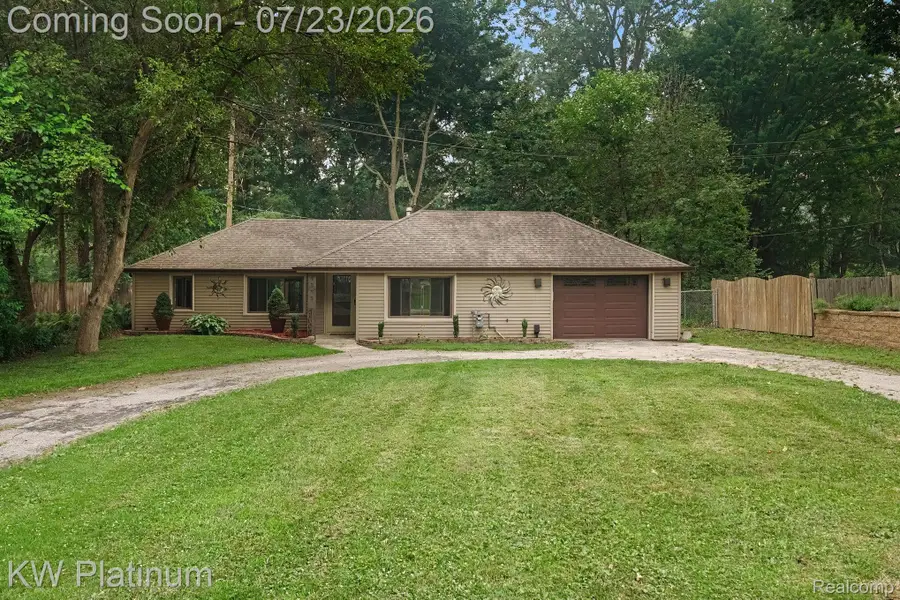 4885 Lakeshore Road, Fort Gratiot, MI 48059 - #3