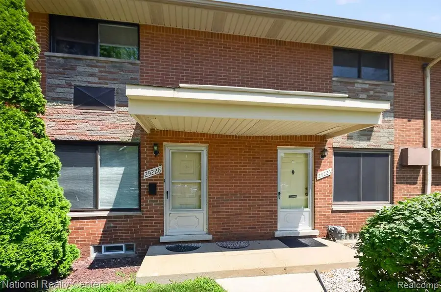29226 Tessmer Court, Madison Heights, MI 48071 - #2