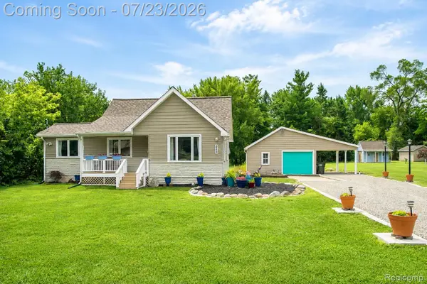829 Francis Street, RochesterHills, MI 48307