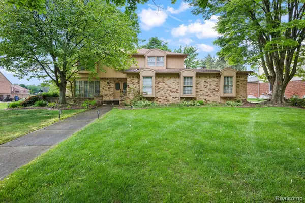 29801 Deer Run, FarmingtonHills, MI 48331