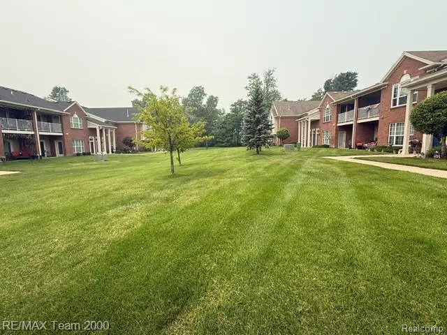 28312 Adler Park Drive S, Chesterfield, MI 48051 - #3