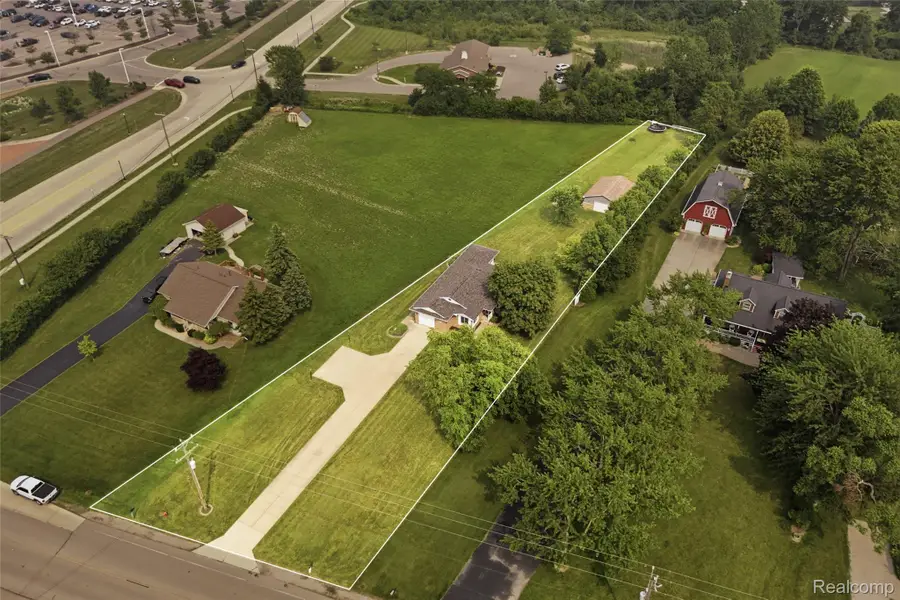 27031 Arsenal Road, Flat Rock, MI 48134 - #3
