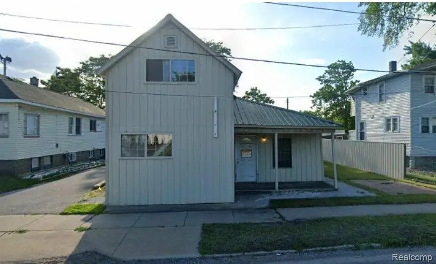 2308 N Michigan Avenue, Saginaw, MI 48602 - #1