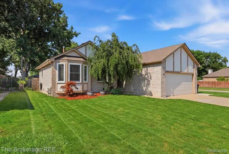 25739 Jeffery Court, Chesterfield, MI 48051 - #3