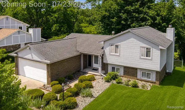 5235 Timber Ridge Trail, Clarkston, MI 48346