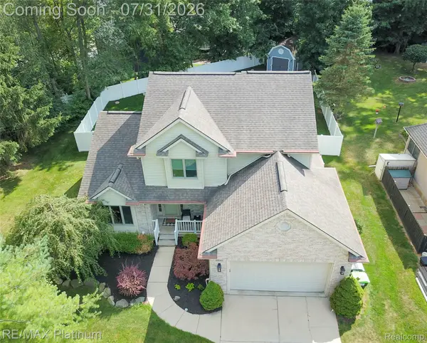 5940 Parent Drive, Brighton, MI 48116