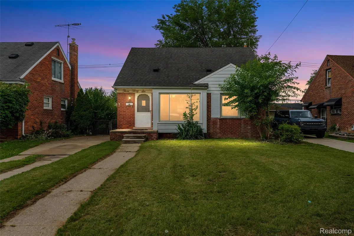 336 Sherbourne Street, Inkster, MI 48141 - #1