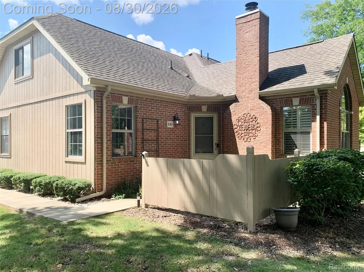 649 Perry Creek Drive, Grand Blanc, MI 48439 - #1