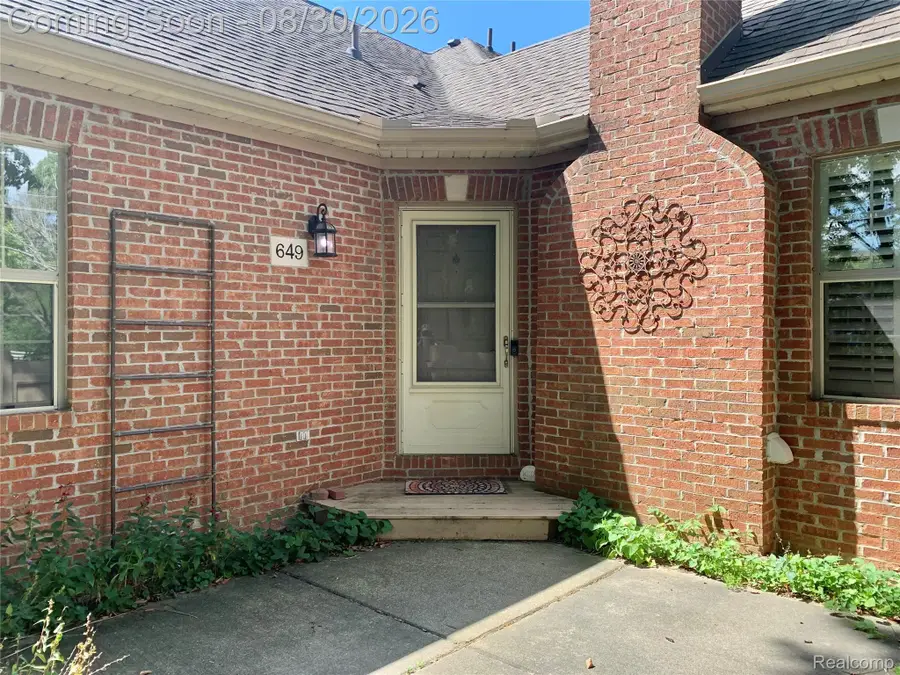 649 Perry Creek Drive, Grand Blanc, MI 48439 - #3