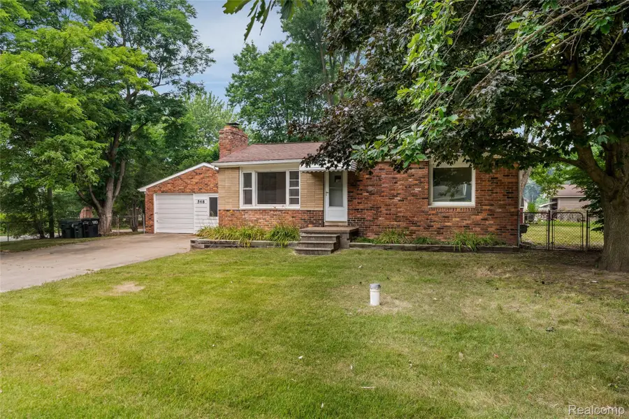 548 Oakland Street, Orion, MI 48362 - #2