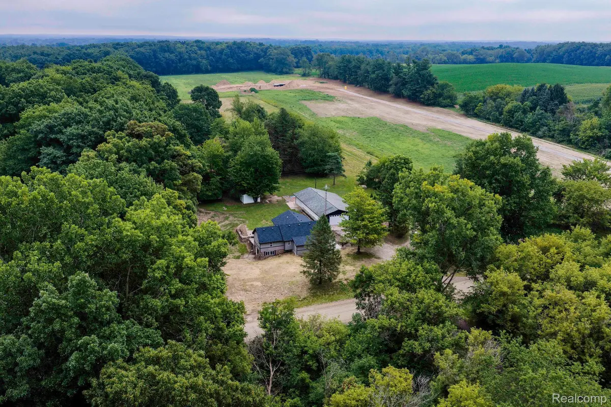 5800 Mack Road, Howell, MI 48855 - #1