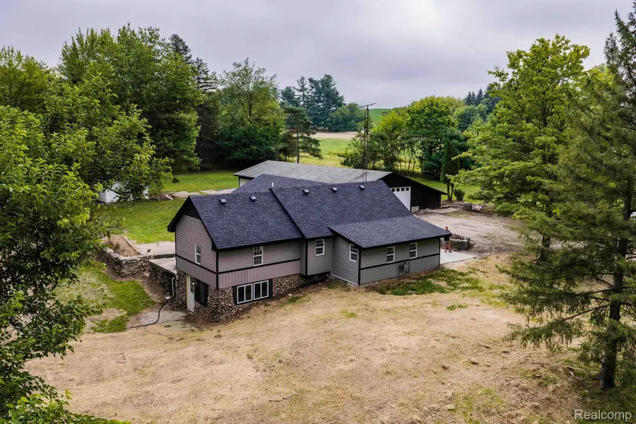 5800 Mack Road, Howell, MI 48855 - #3