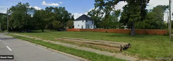 2406 Fischer Street, Detroit, MI 48214
