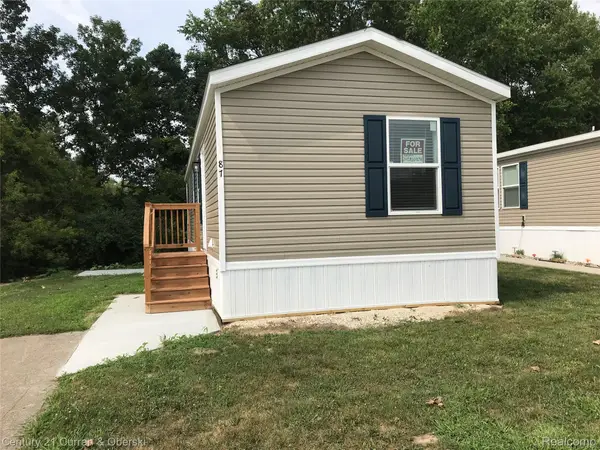 6564 E Michigan Avenue #87, Saline, MI 48176