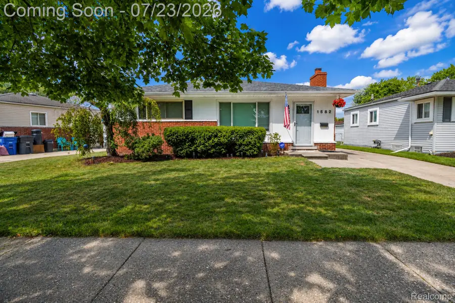 1582 Berkshire Street, Westland, MI 48186 - #3