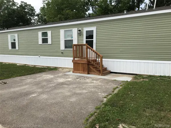6564 E Michigan Avenue #148, Saline, MI 48176