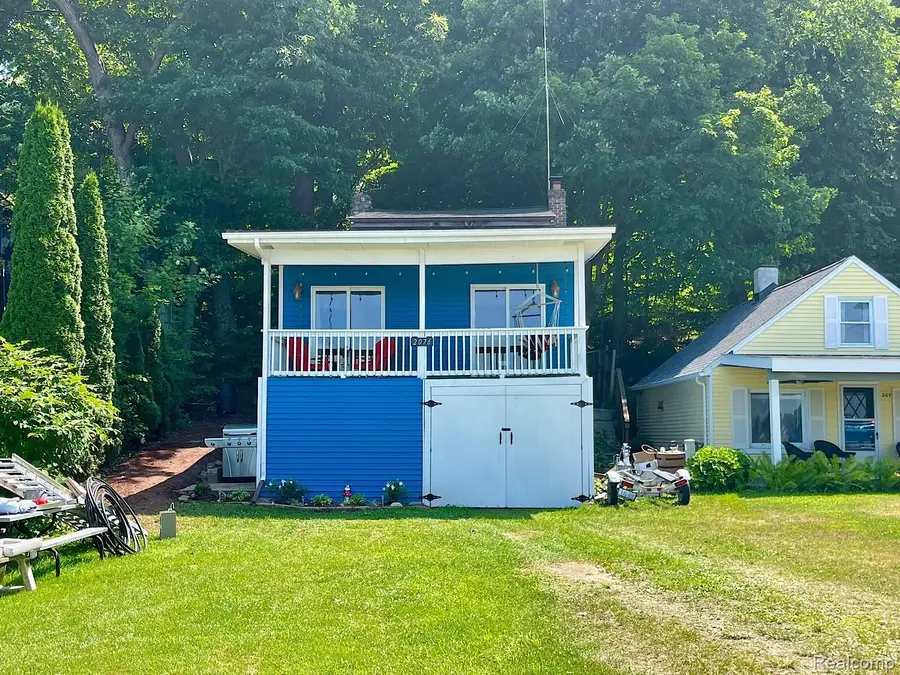 2076 Gray Park Drive, Lapeer, MI 48446 - #2
