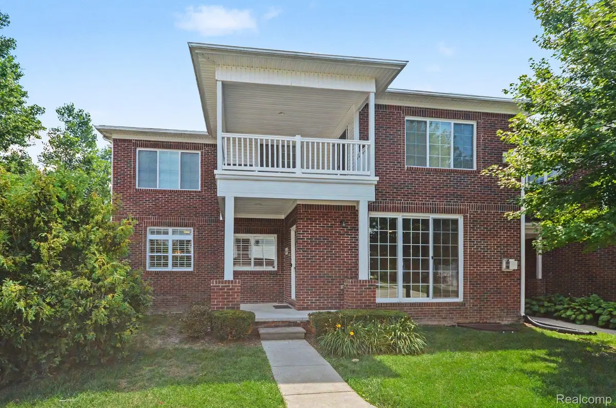 6996 Boulder Pointe Drive, Washington, MI 48094 - #1
