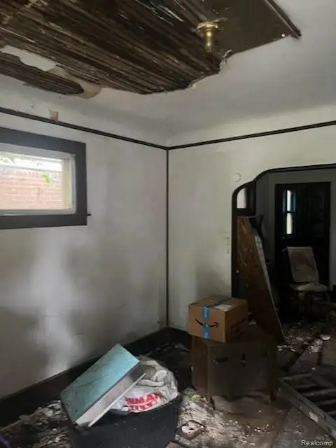 17508 Arlington Street, Hamtramck, MI 48212