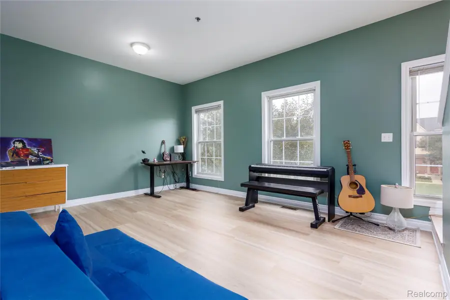 1569 E Lakeview Lane, Canton, MI 48187 - #3