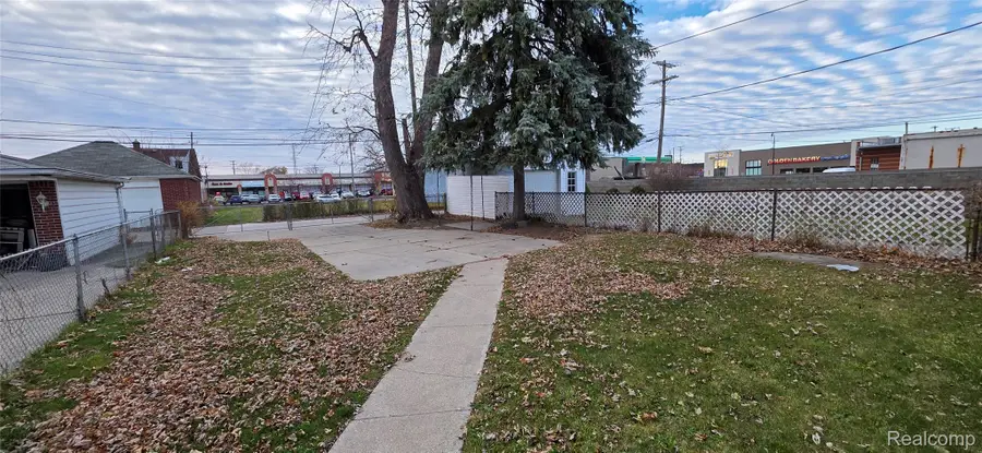 7113 Kendal Street, Dearborn, MI 48126 - #2