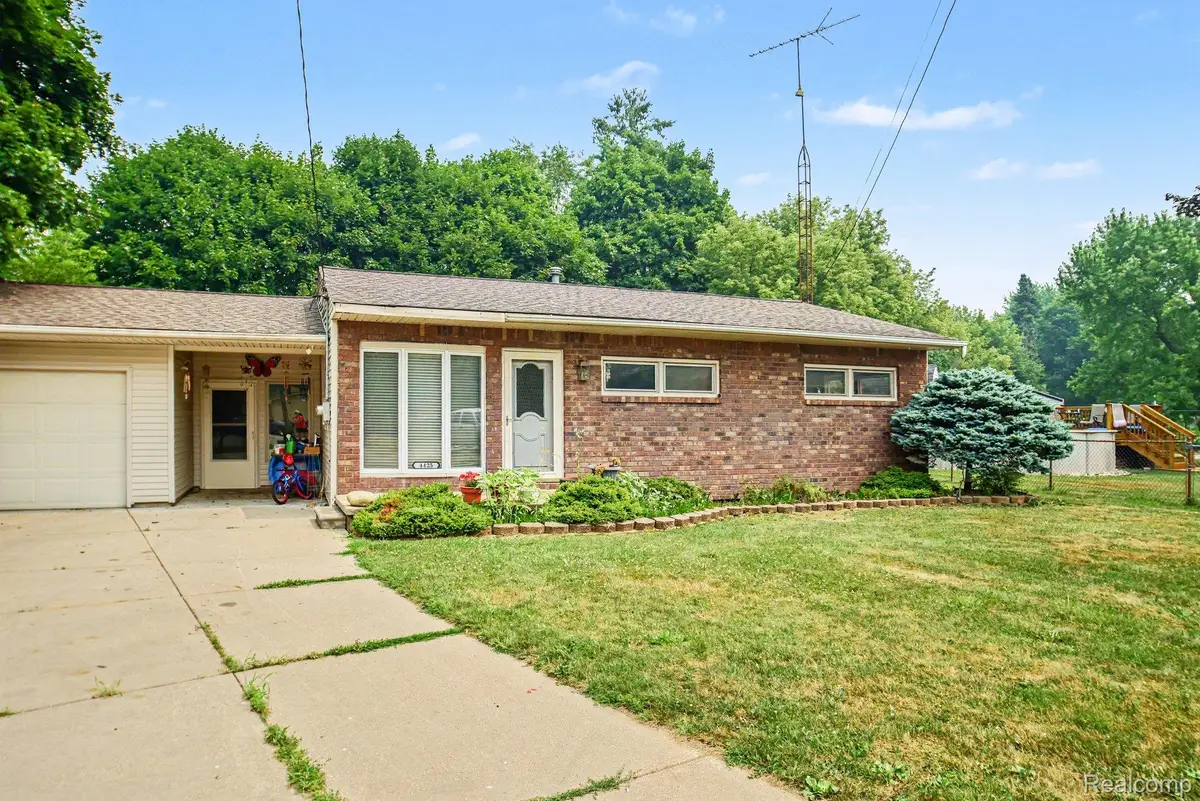 4425 Crampton Circle, Flint, MI 48506 - #1