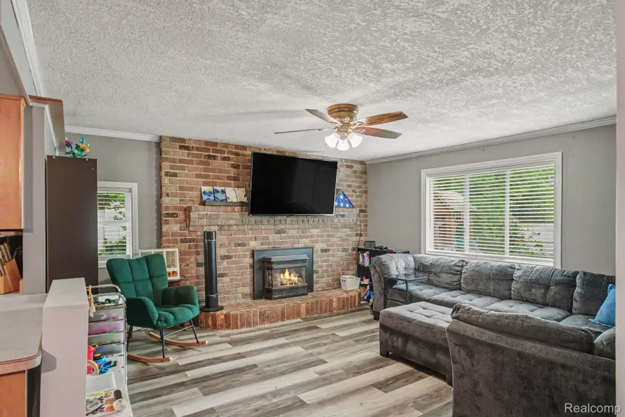 4425 Crampton Circle, Flint, MI 48506 - #3