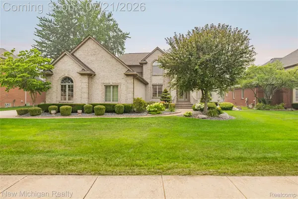 49787 Lakebridge Drive, Utica, MI 48315