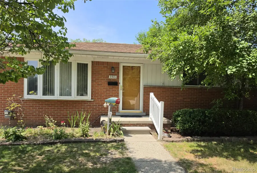 9971 Merriman Road, Livonia, MI 48150 - #2