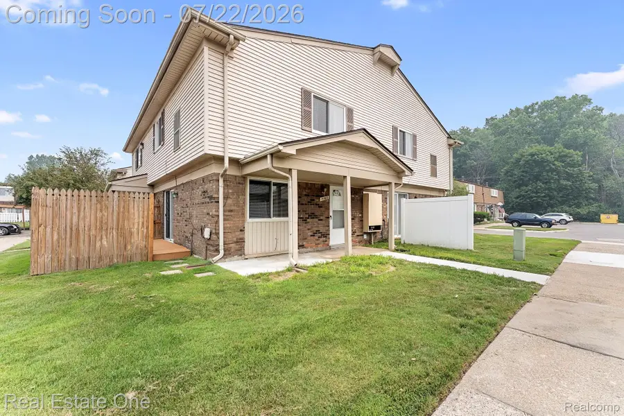 15588 Dupage Boulevard, Taylor, MI 48180 - #2