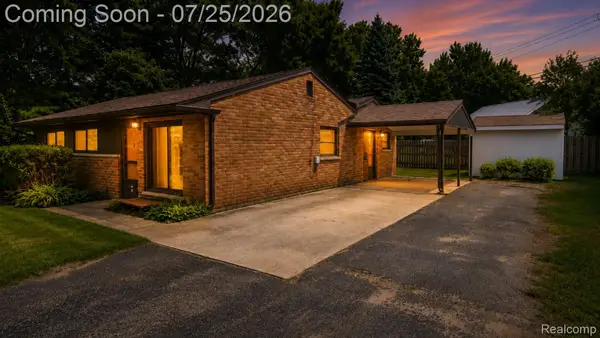 5783 Cambrook Lane, Waterford, MI 48329