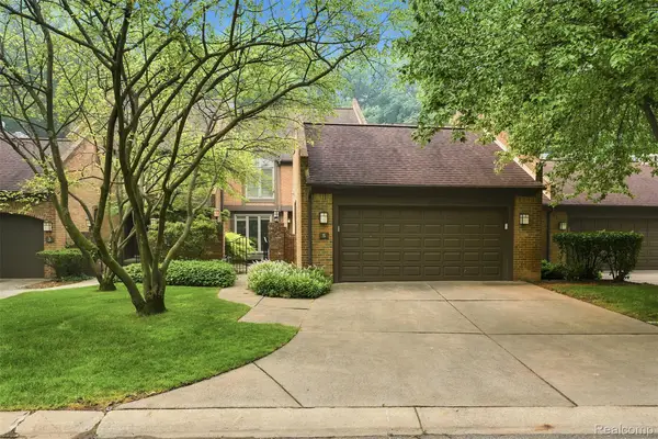 5 Timberlane Court, Dearborn, MI 48126