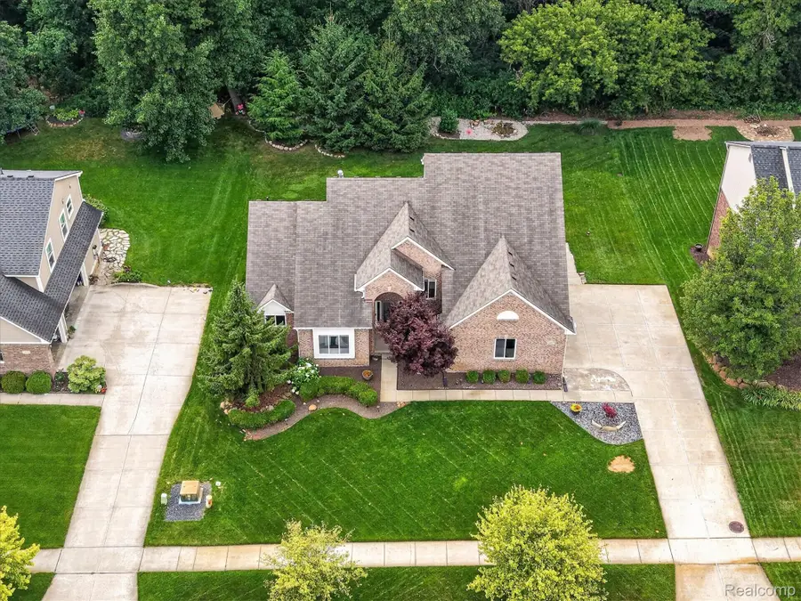 30007 Bradford Drive, New Hudson, MI 48165 - #2