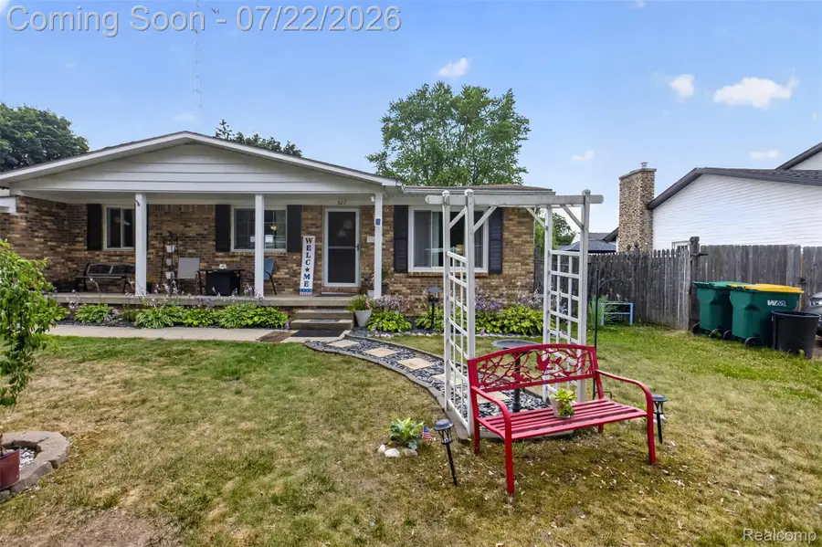 527 Leland Street, Flushing, MI 48433 - #2