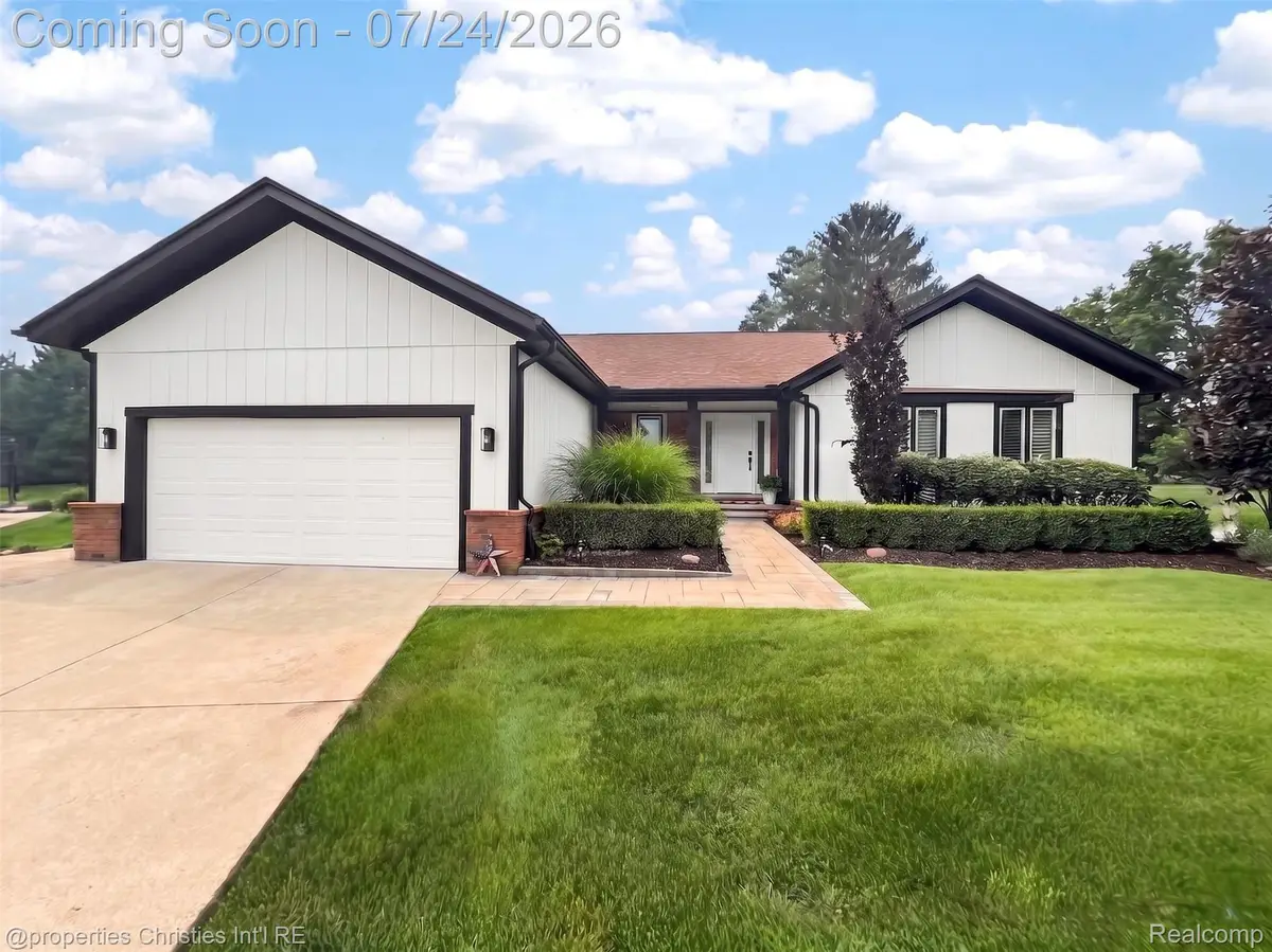 649 Heritage Lane, Rochester Hills, MI 48309 - #1