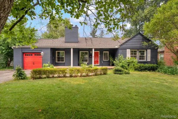 1591 E Maple Road, Birmingham, MI 48009