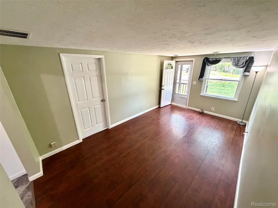 1815 Kilbourn Avenue, Owosso, MI 48867 - #3