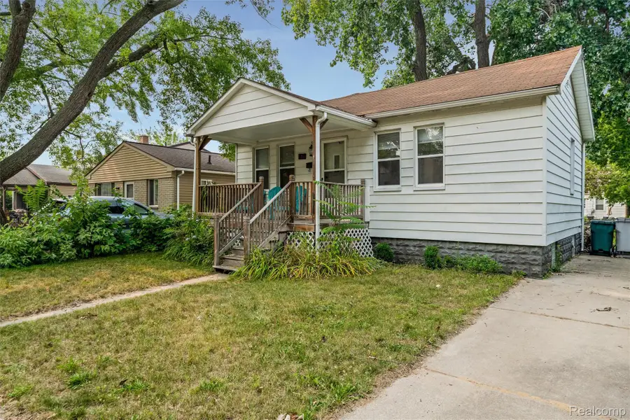 516 Orchard Avenue, Hazel Park, MI 48030 - #3