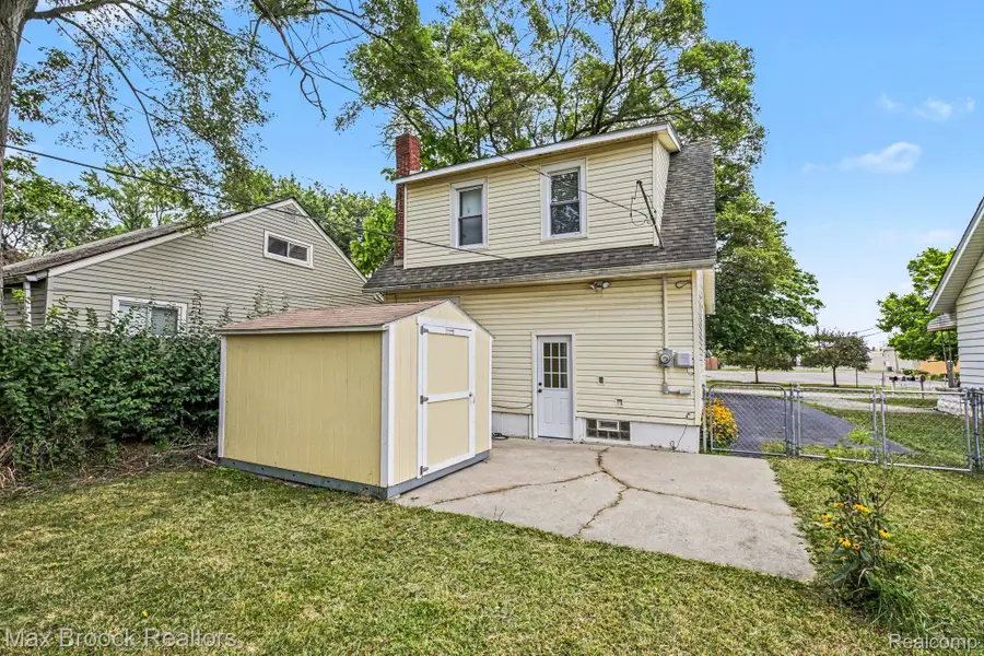 2229 Rosemary Avenue, Waterford, MI 48328 - #3