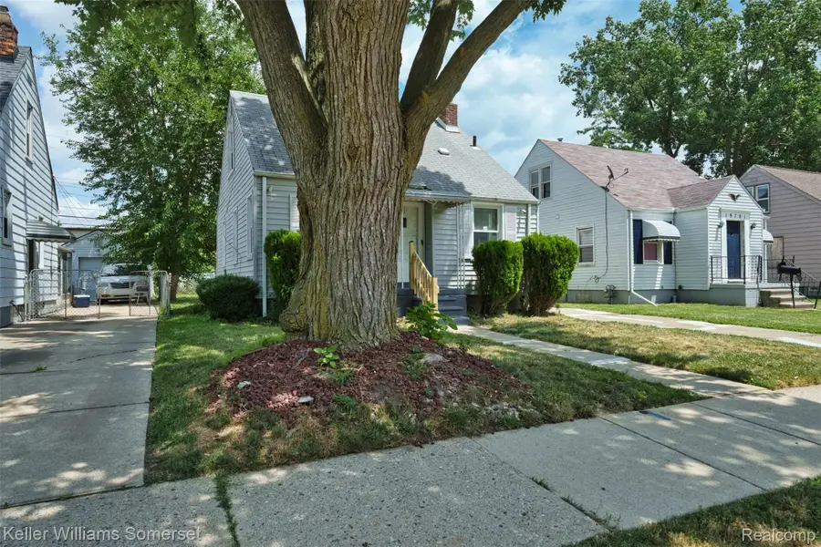 19693 Elkhart Street, Harper Woods, MI 48225 - #3