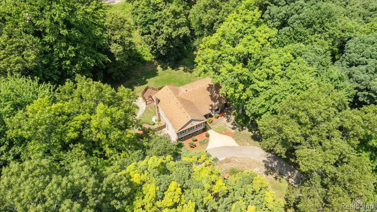 8115 Kiowa Trail, Pinckney, MI 48169 - #1