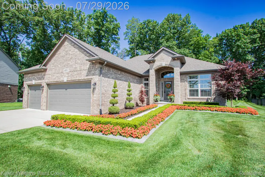 49118 Ridgeview Drive, Macomb, MI 48044 - #2