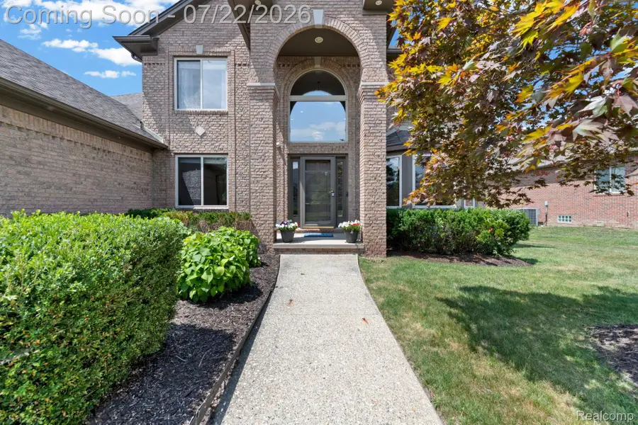 55513 Caesars Drive, Utica, MI 48315 - #3