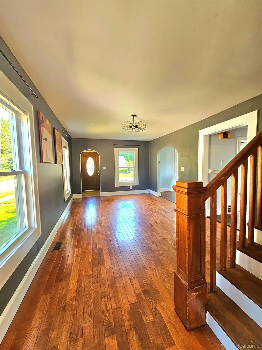11802 Stuart Street, Grand Blanc, MI 48439 - #3