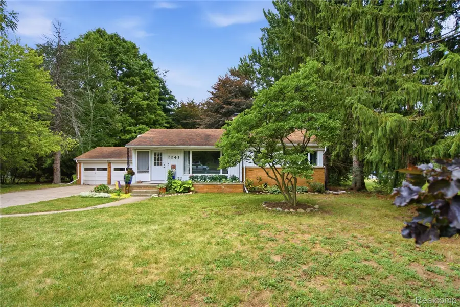 7241 Miller Road, Swartz Creek, MI 48473 - #2