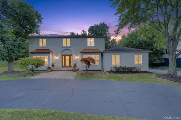 5369 W Bloomfield Lake Road, WestBloomfield, MI 48323