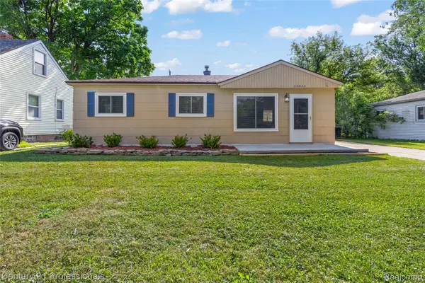 22830 Colgate Street, Farmington, MI 48336