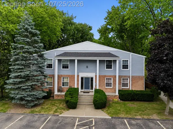 525 E University Drive #1002, Rochester, MI 48307